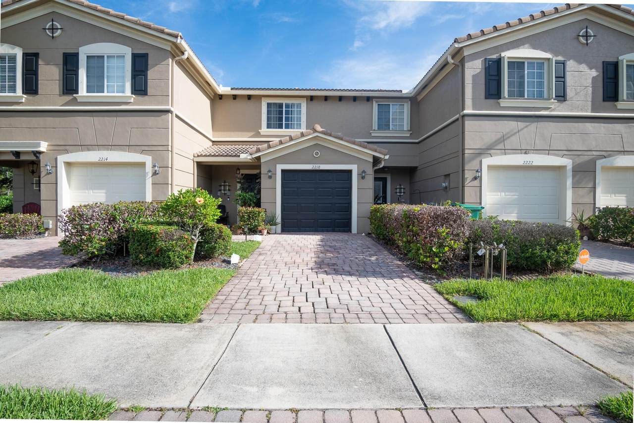 2218 Marshfield Court - Photo 1