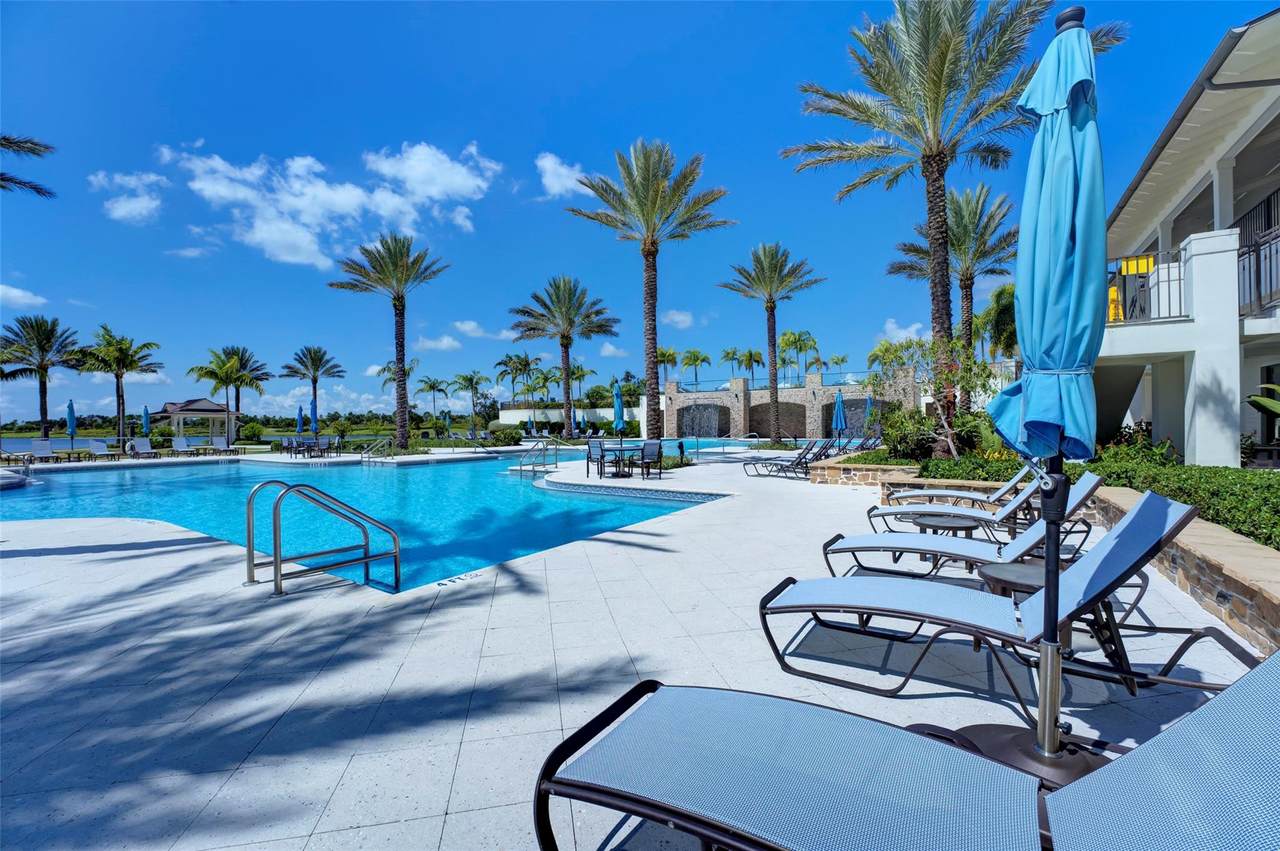 https://bt-photos.global.ssl.fastly.net/beaches/1280_boomver_2_B26040145-2.jpg