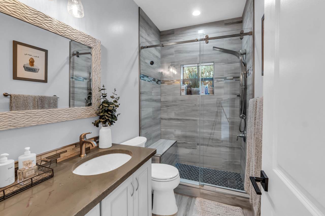 4400 Hidden Harbour Terrace - Photo 1