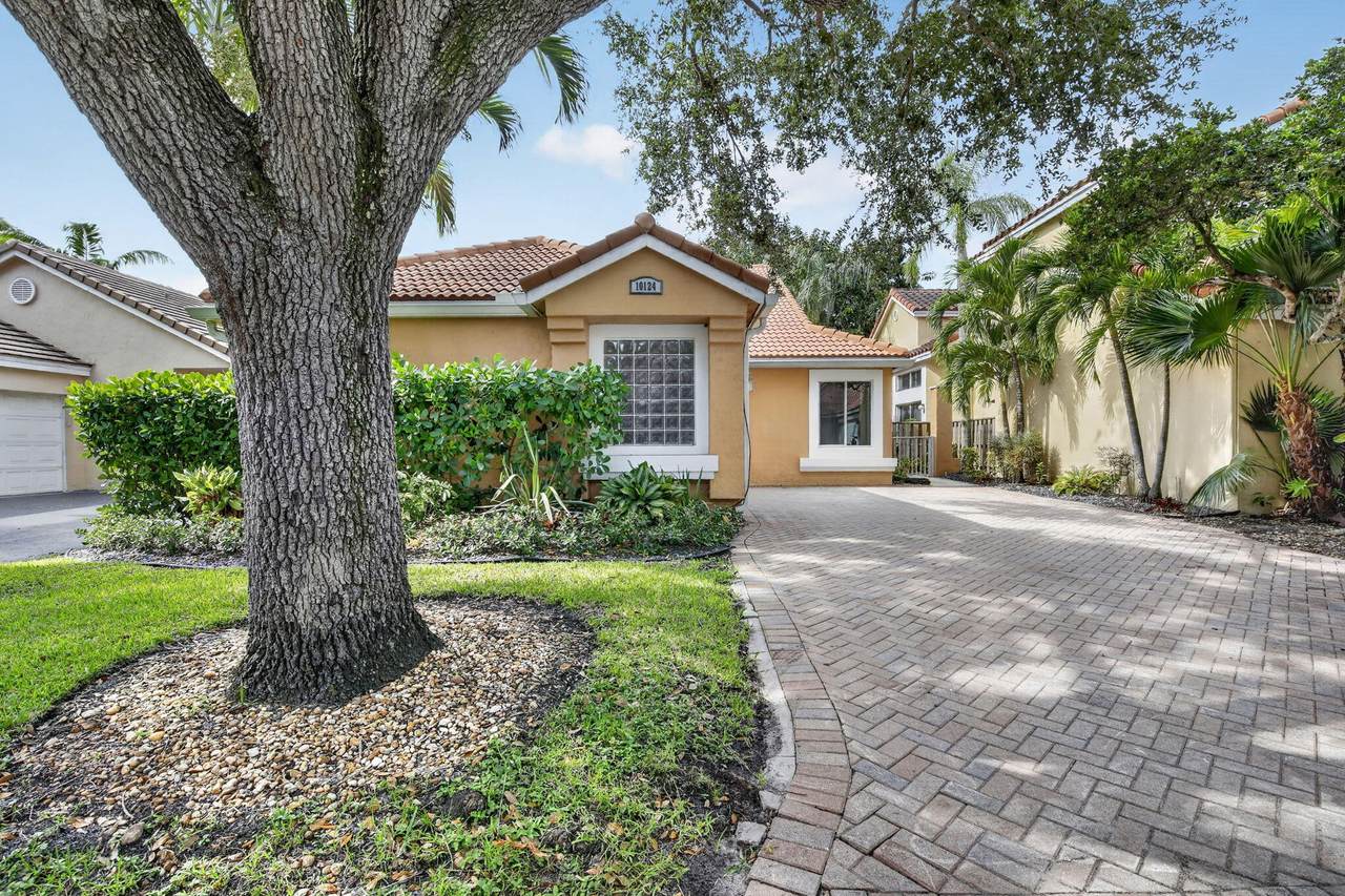 10124 4th Street - Photo 1