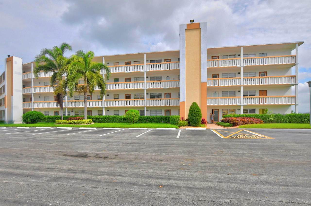 3045 Cornwall C - Photo 1
