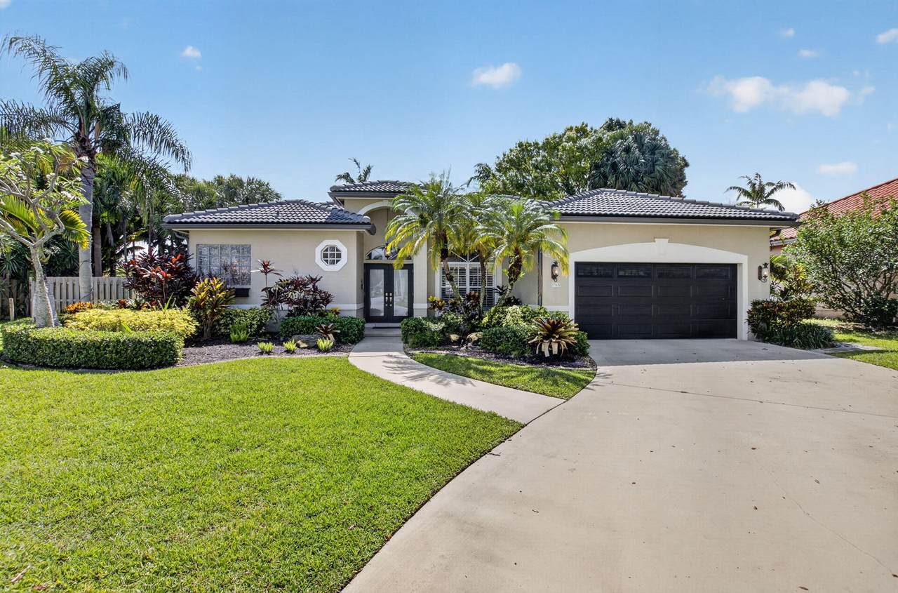 1365 Barwick Ranch Circle - Photo 1