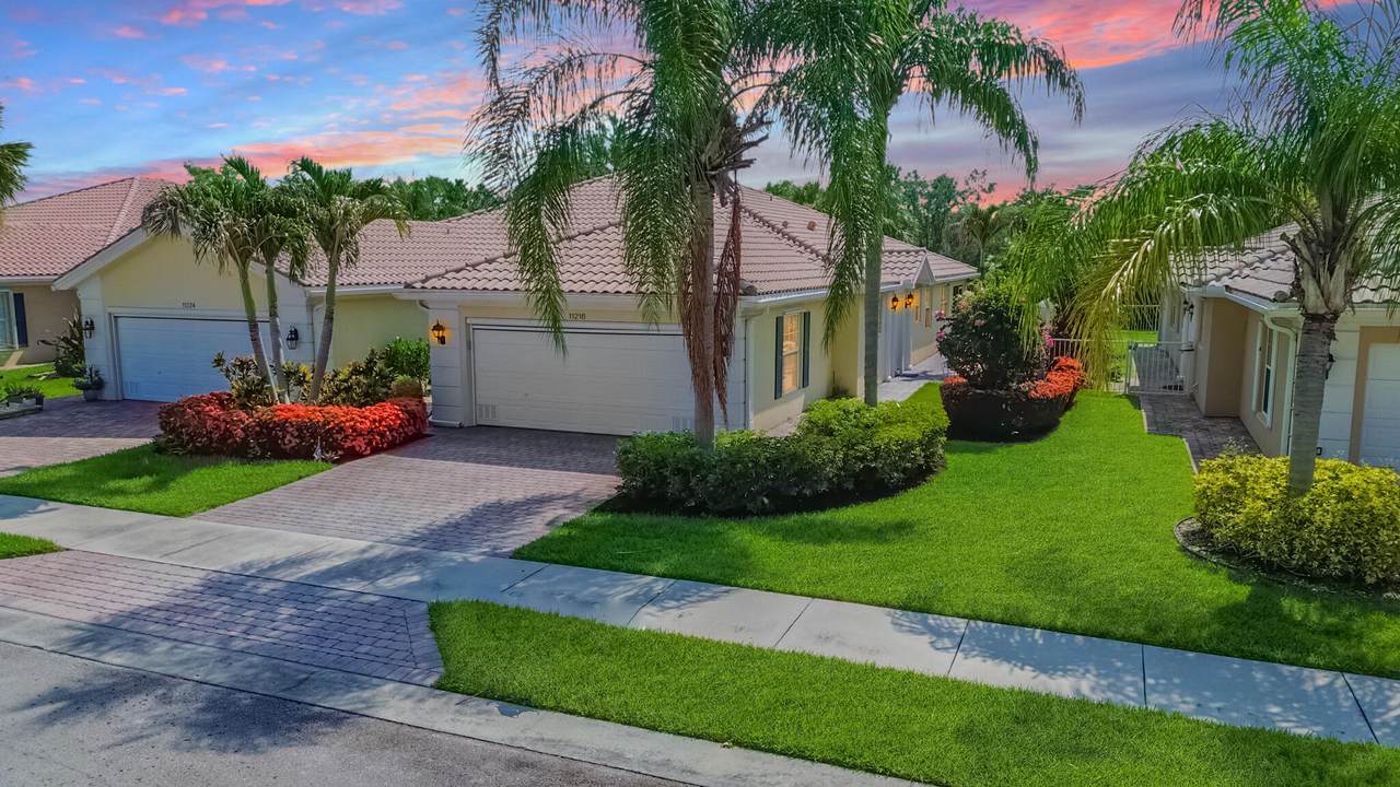 11216 Pembroke Drive - Photo 1