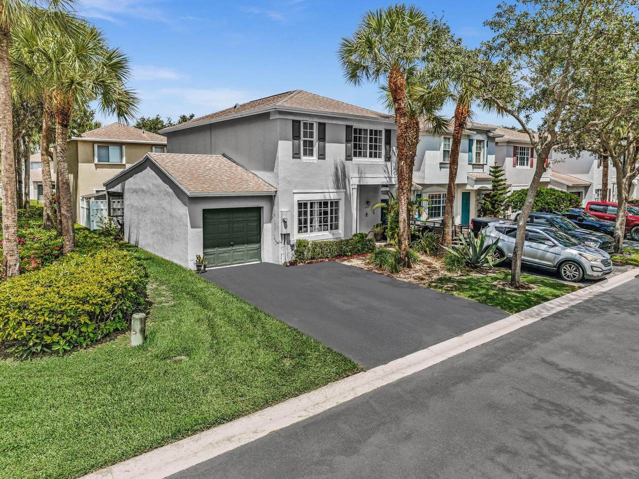 6001 Harbor Isle Way - Photo 1