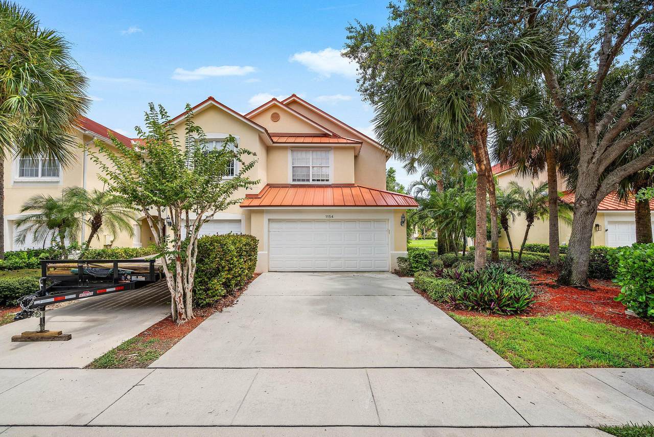 1154 Pinewood Lake Court - Photo 1