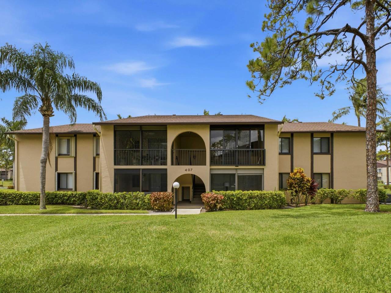 407 Pine Glen Lane - Photo 1