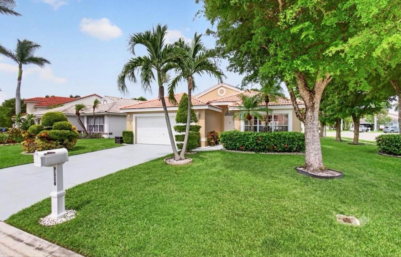 7116 Catalina Way - Photo 1