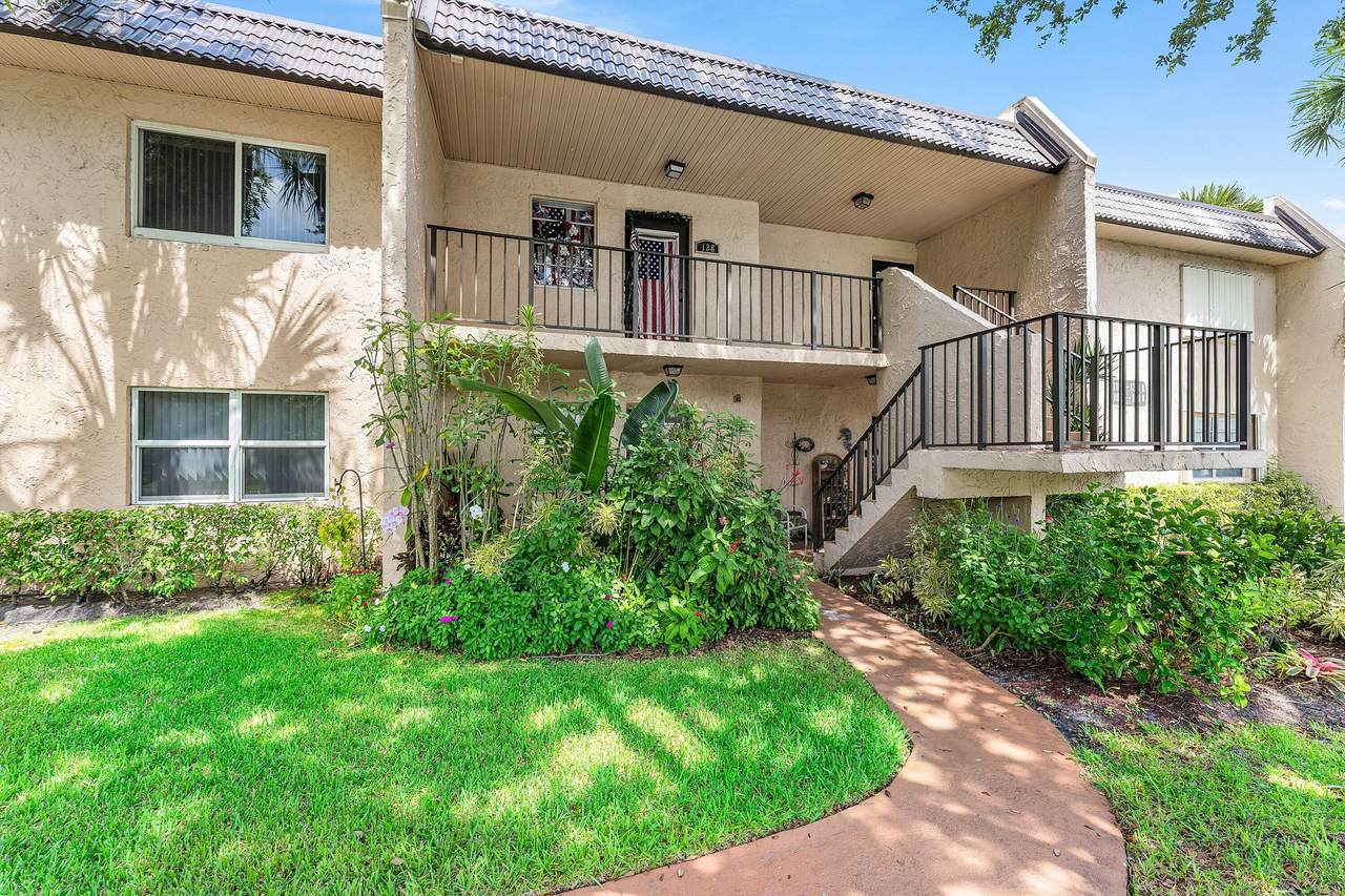 112 Lake Constance Drive - Photo 1