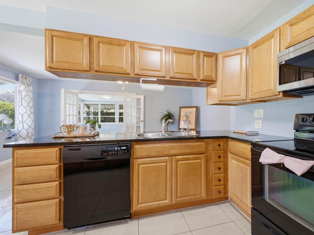 370 Orange Way - Photo 1