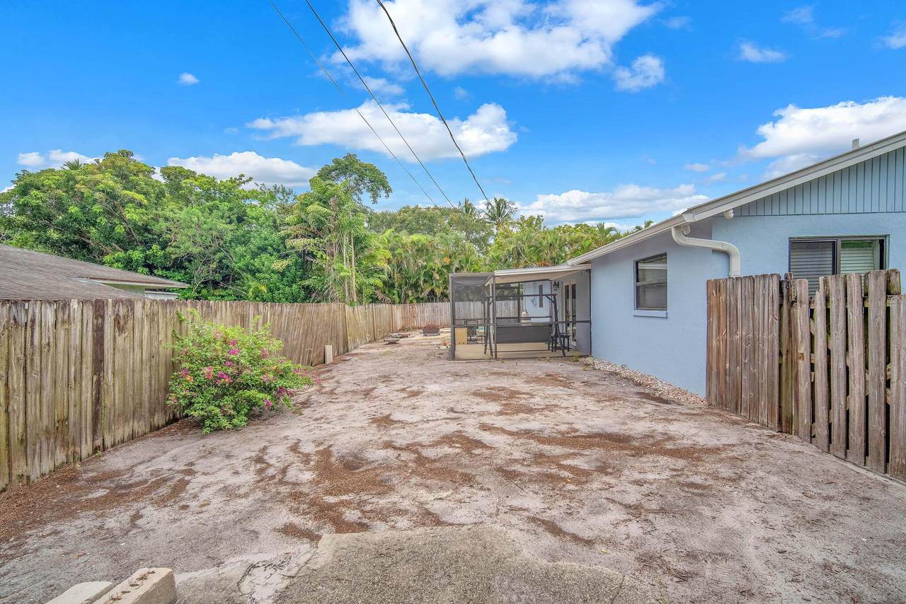 9240 Honeywell Road - Photo 1