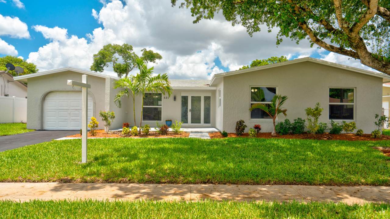 521 63RD Terrace - Photo 1