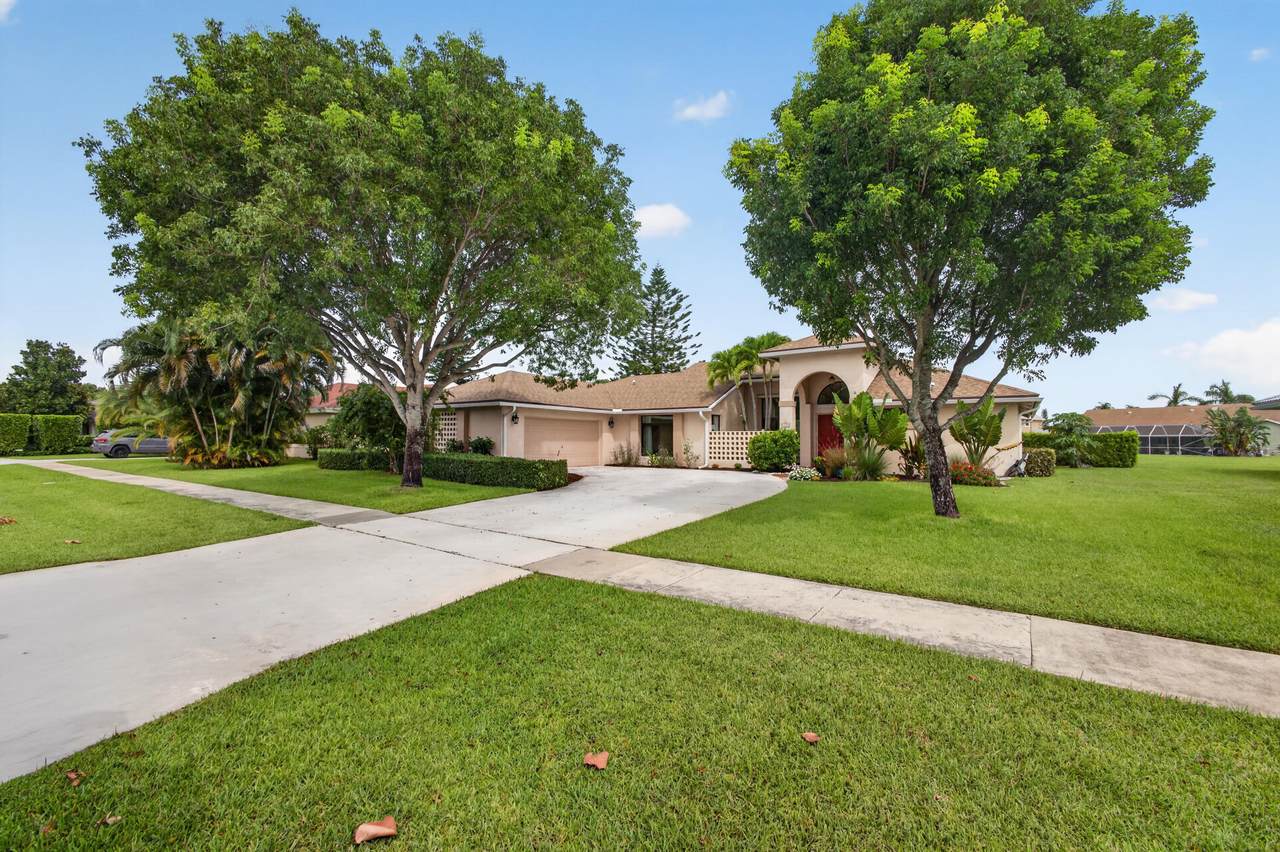 1848 Lynton Circle - Photo 1