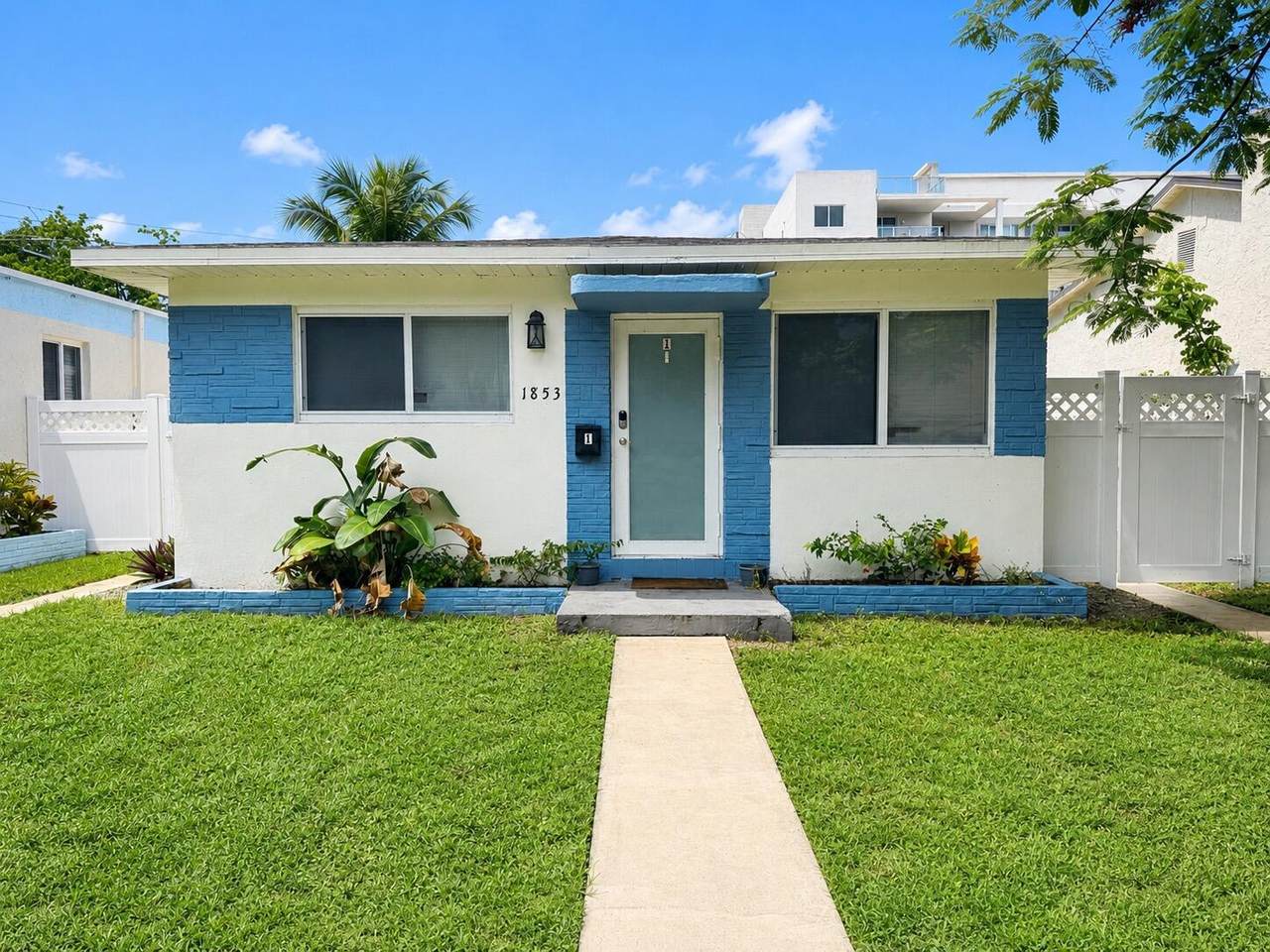 1853 Madison Street - Photo 1
