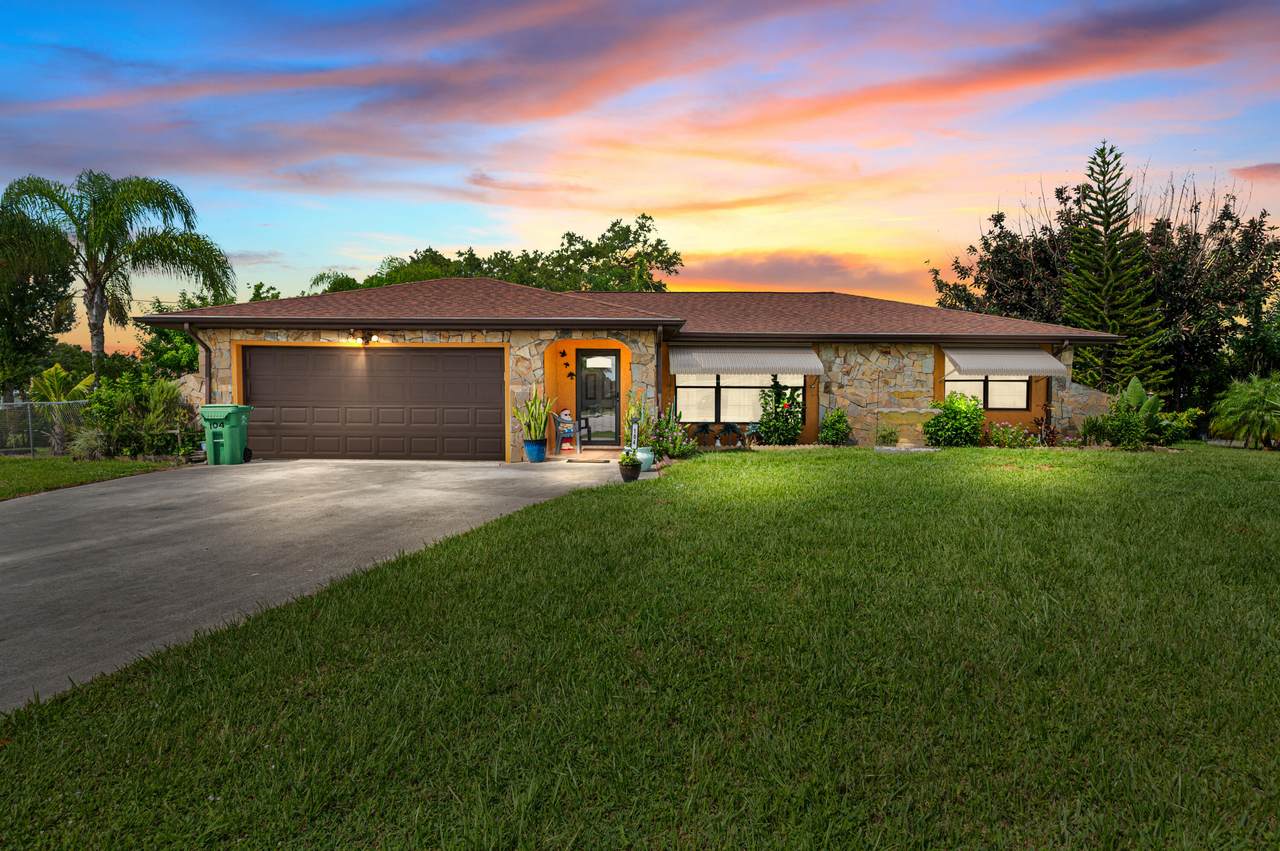 104 Aldea Street - Photo 1