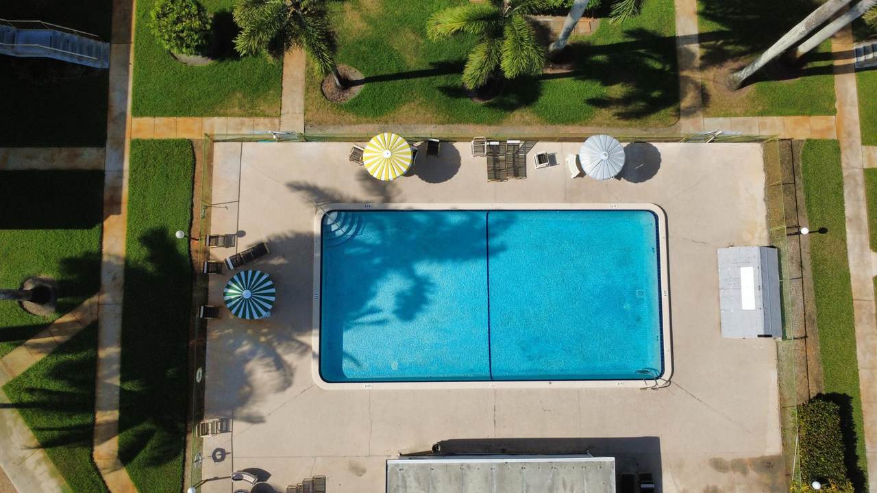 https://bt-photos.global.ssl.fastly.net/beaches/1280_boomver_1_B26061345-2.jpg