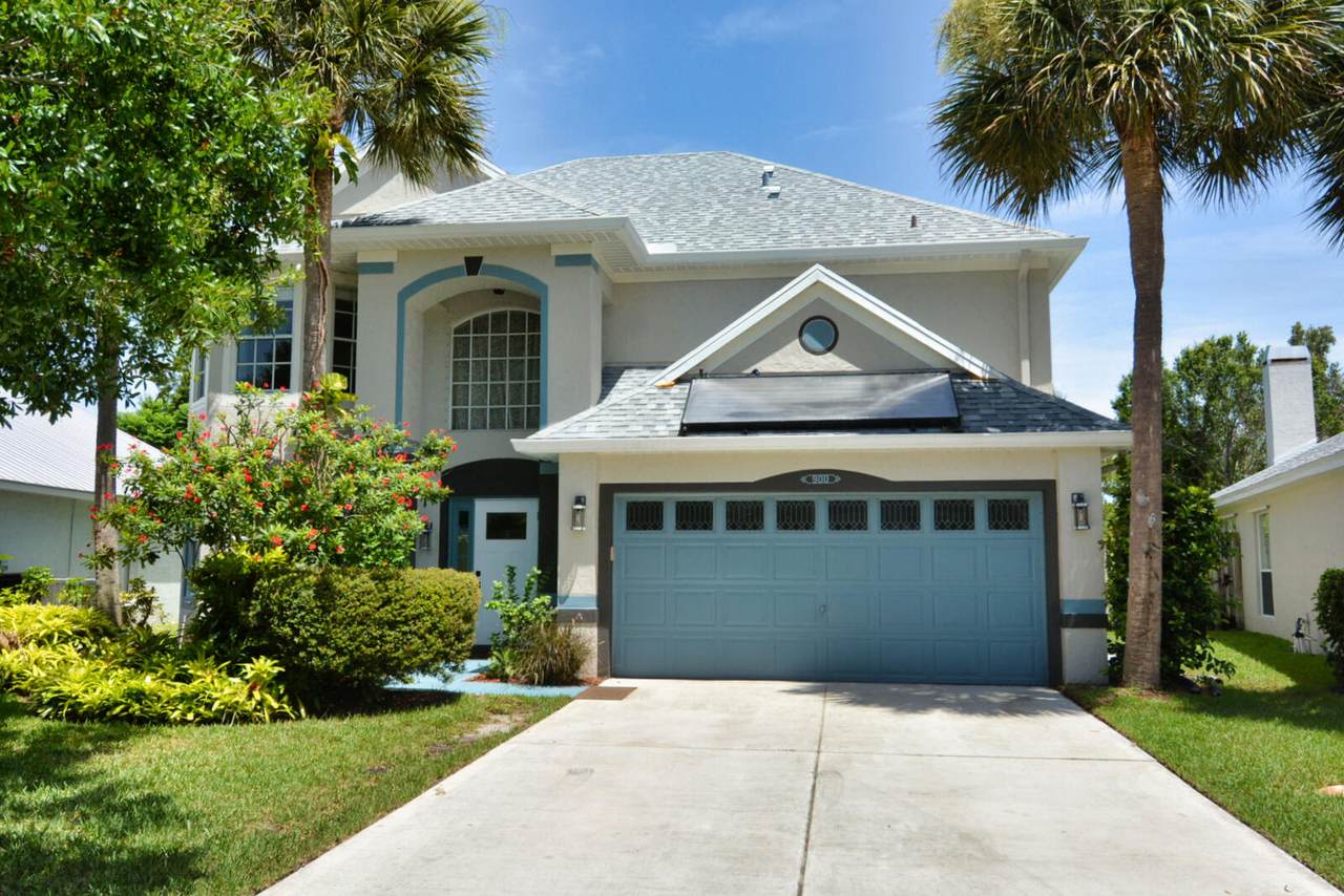 900 Waterlily Place - Photo 1