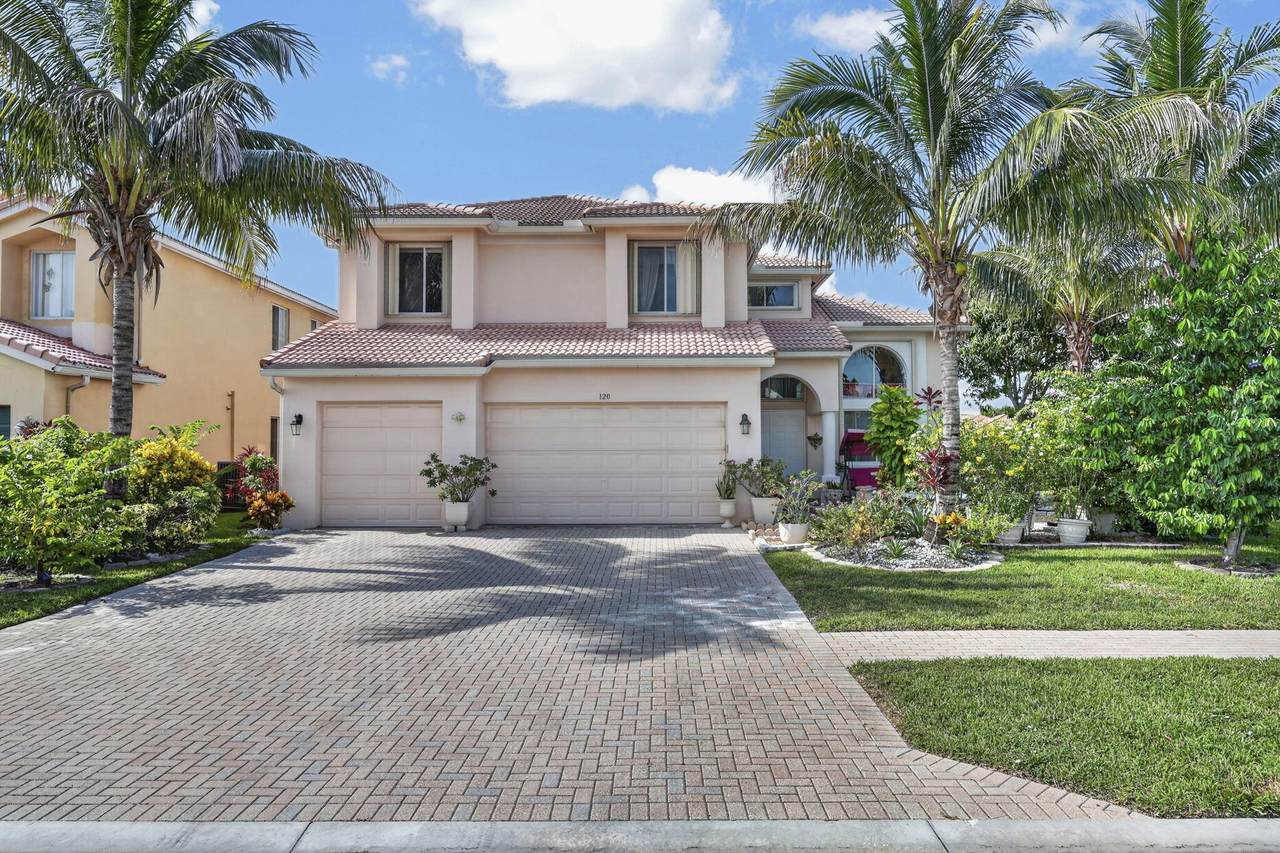 120 Isola Circle - Photo 1