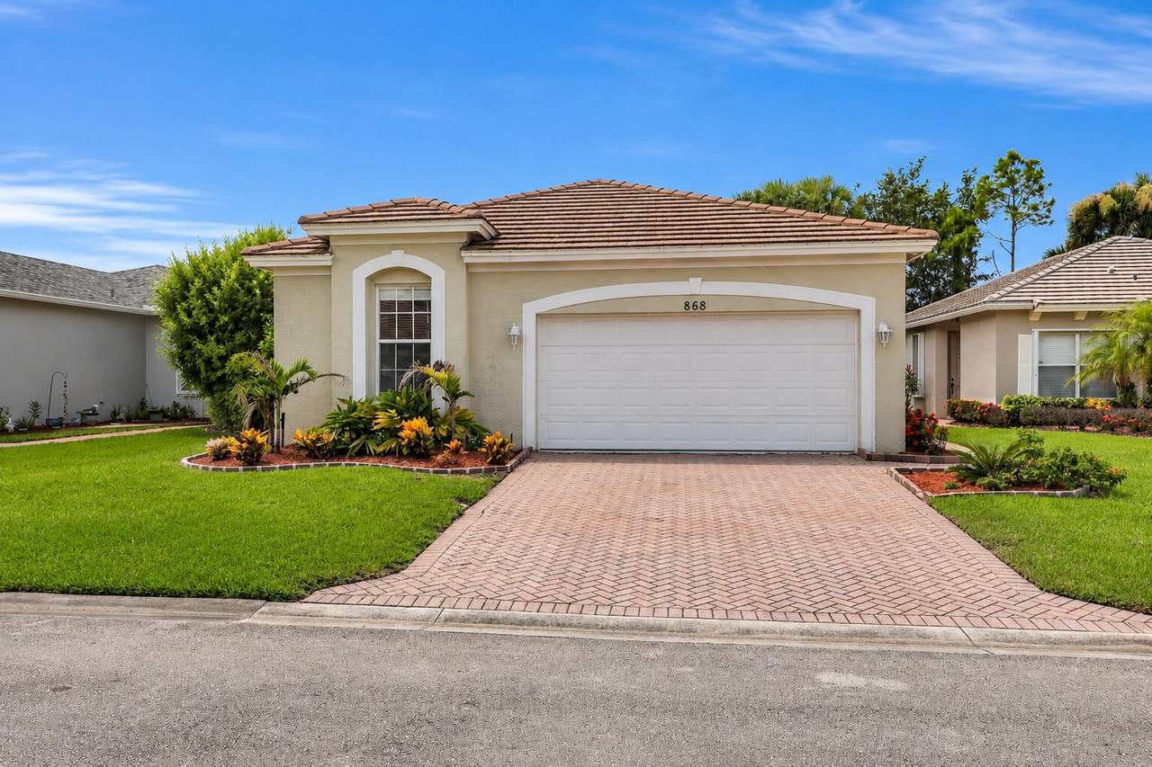 868 Rocky Bayou Terrace - Photo 1