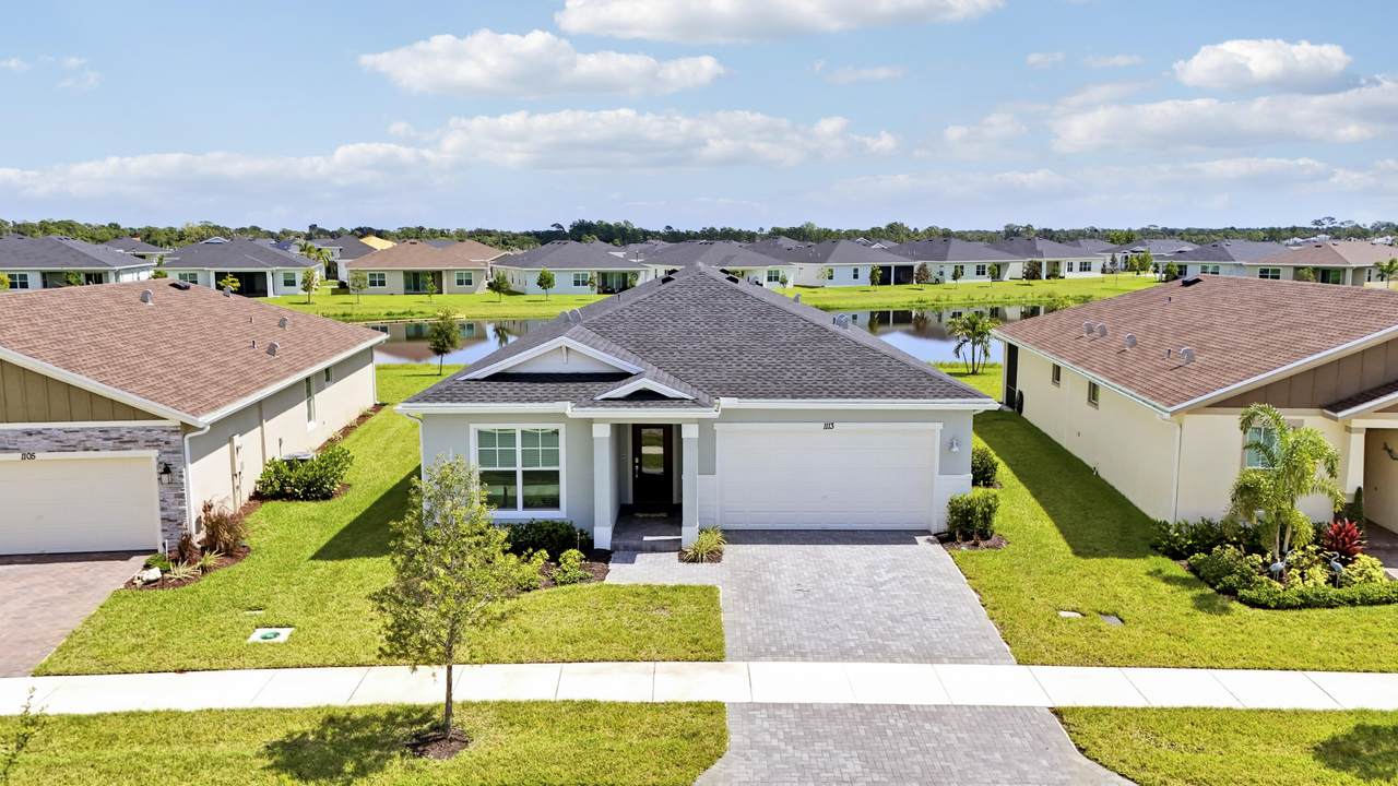 1113 Crosswood Way - Photo 1