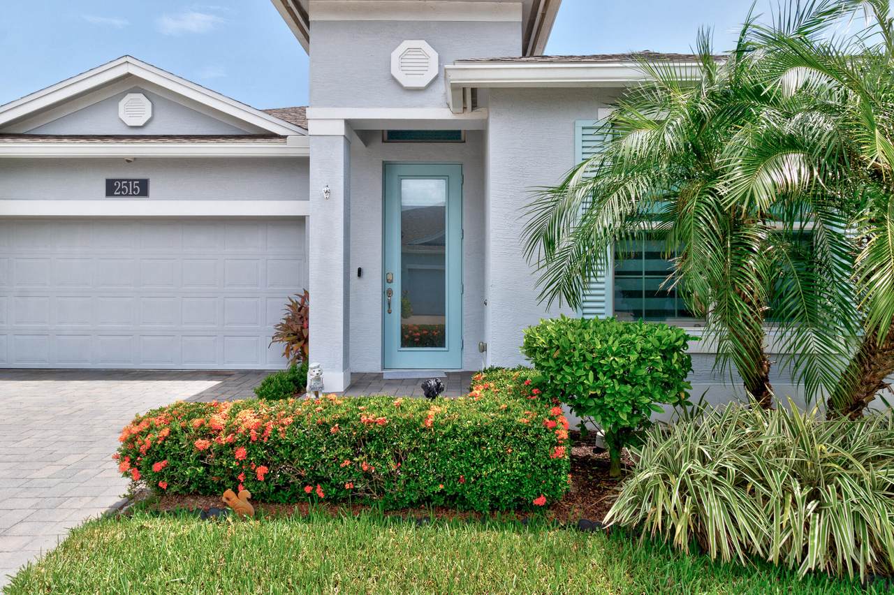 2515 Bella Vista Circle - Photo 1