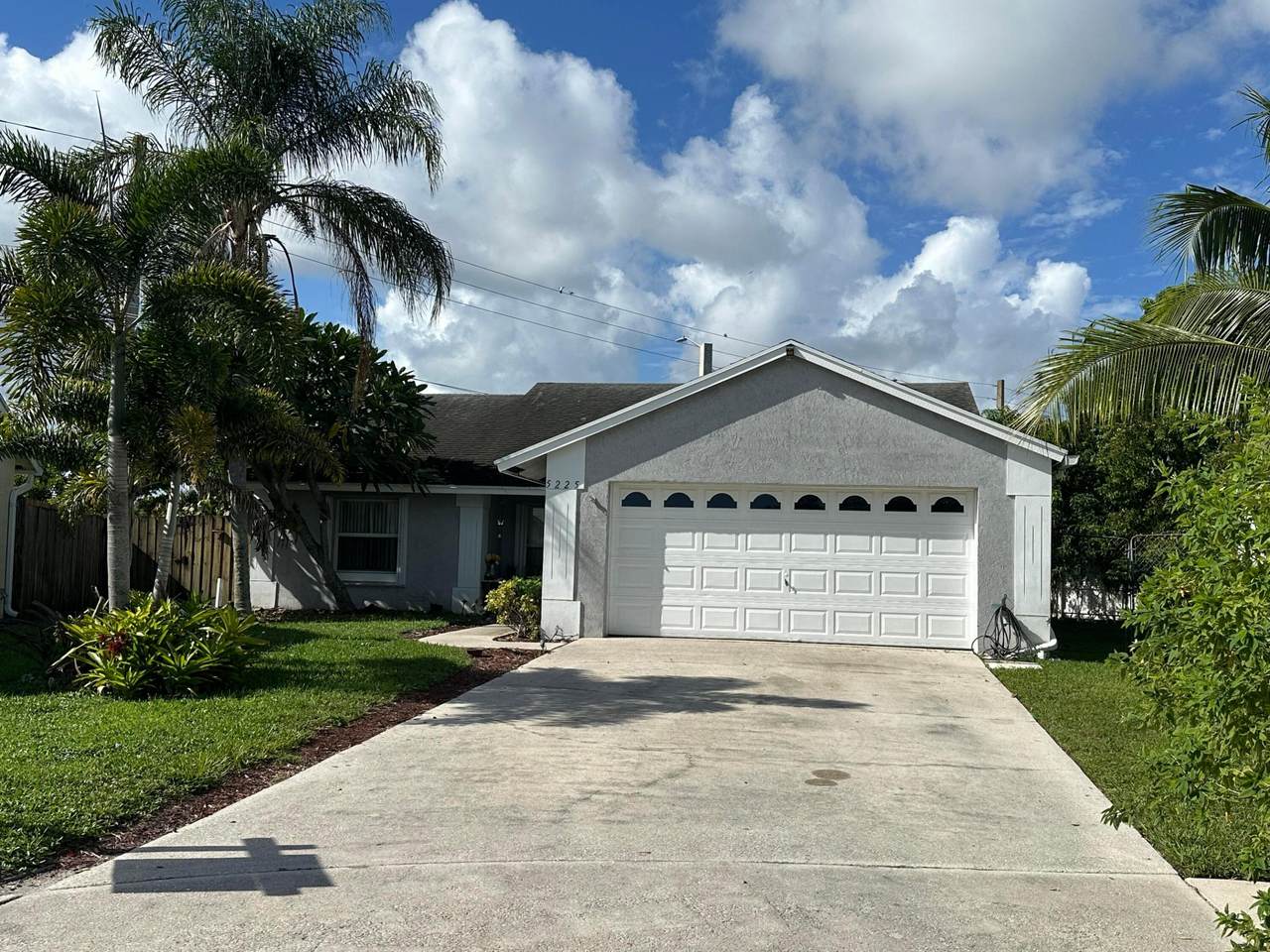 5225 Blueberry Hill Avenue - Photo 1