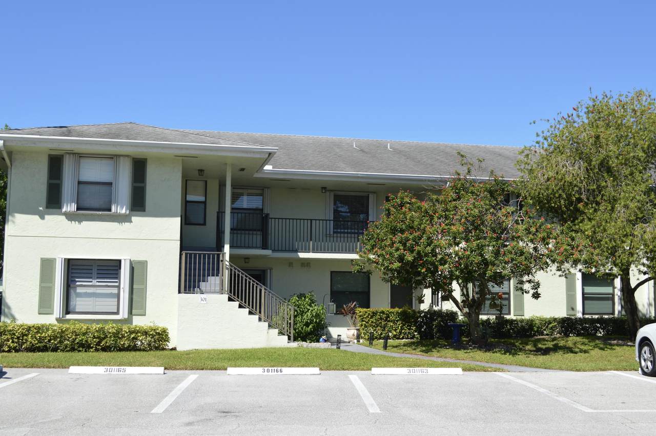 301 Sabal Ridge Circle - Photo 1