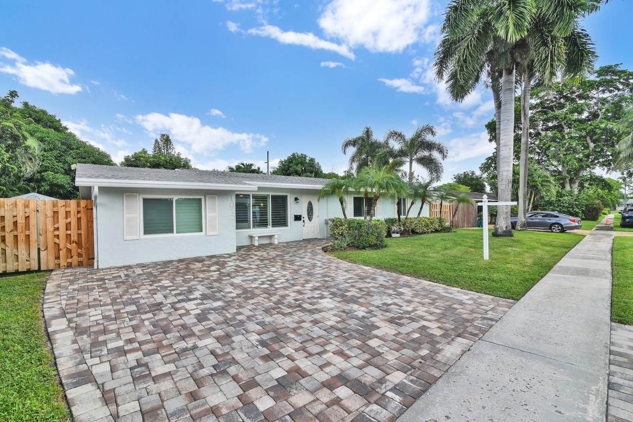 1017 7TH Street - Photo 1