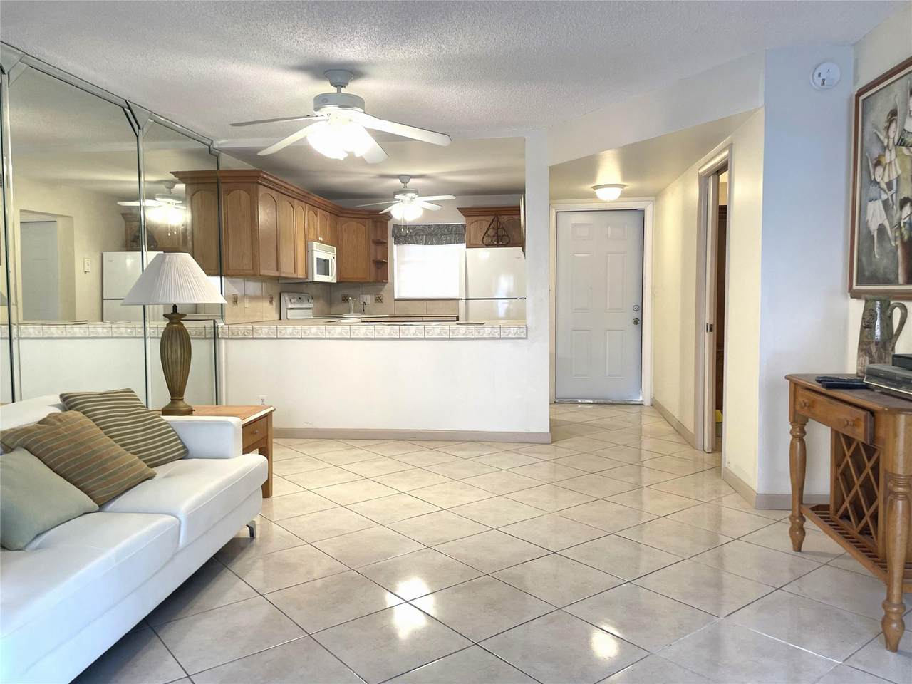 630 Tennis Club Dr - Photo 1