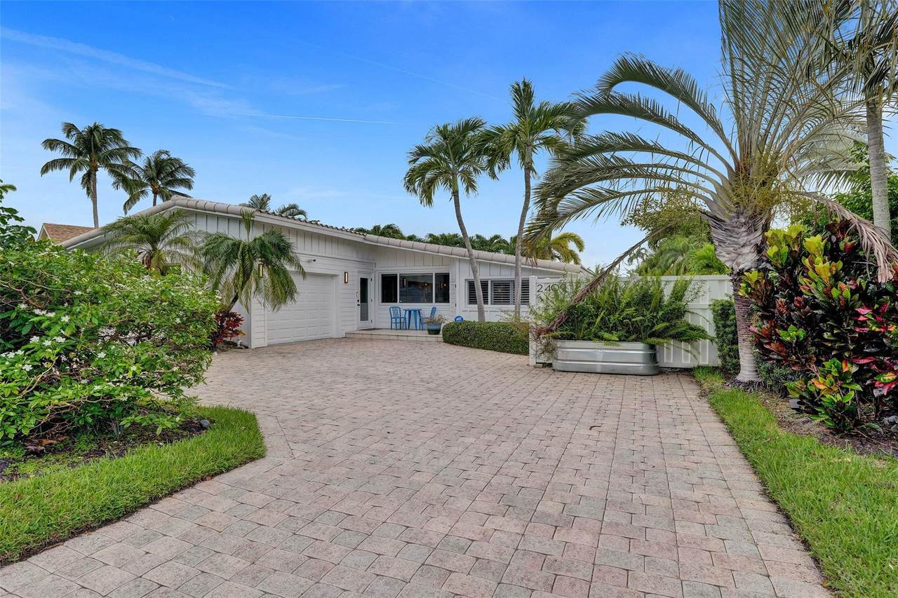 2409 19th Ave - Photo 1