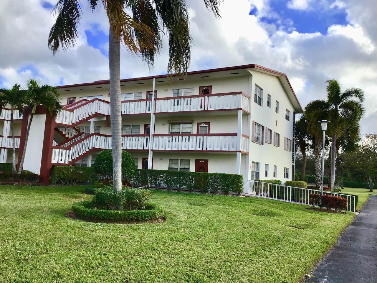84 Brighton B - Photo 1