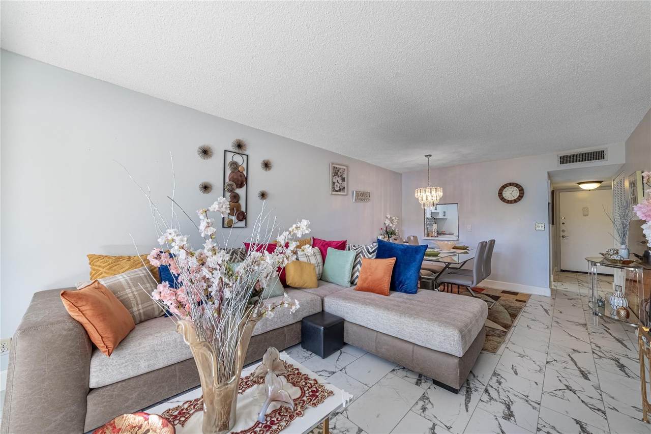 3140 Holiday Springs Blvd - Photo 1