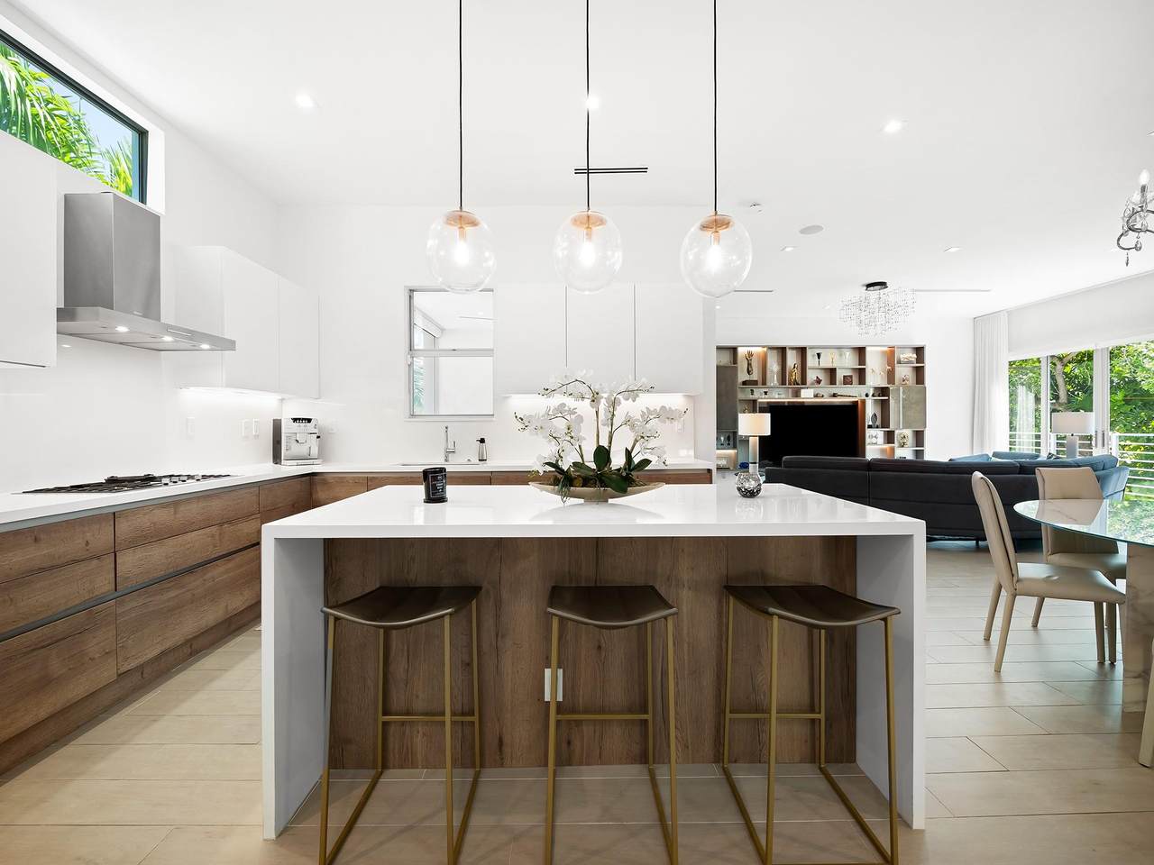 12 10th Ave - Photo 1