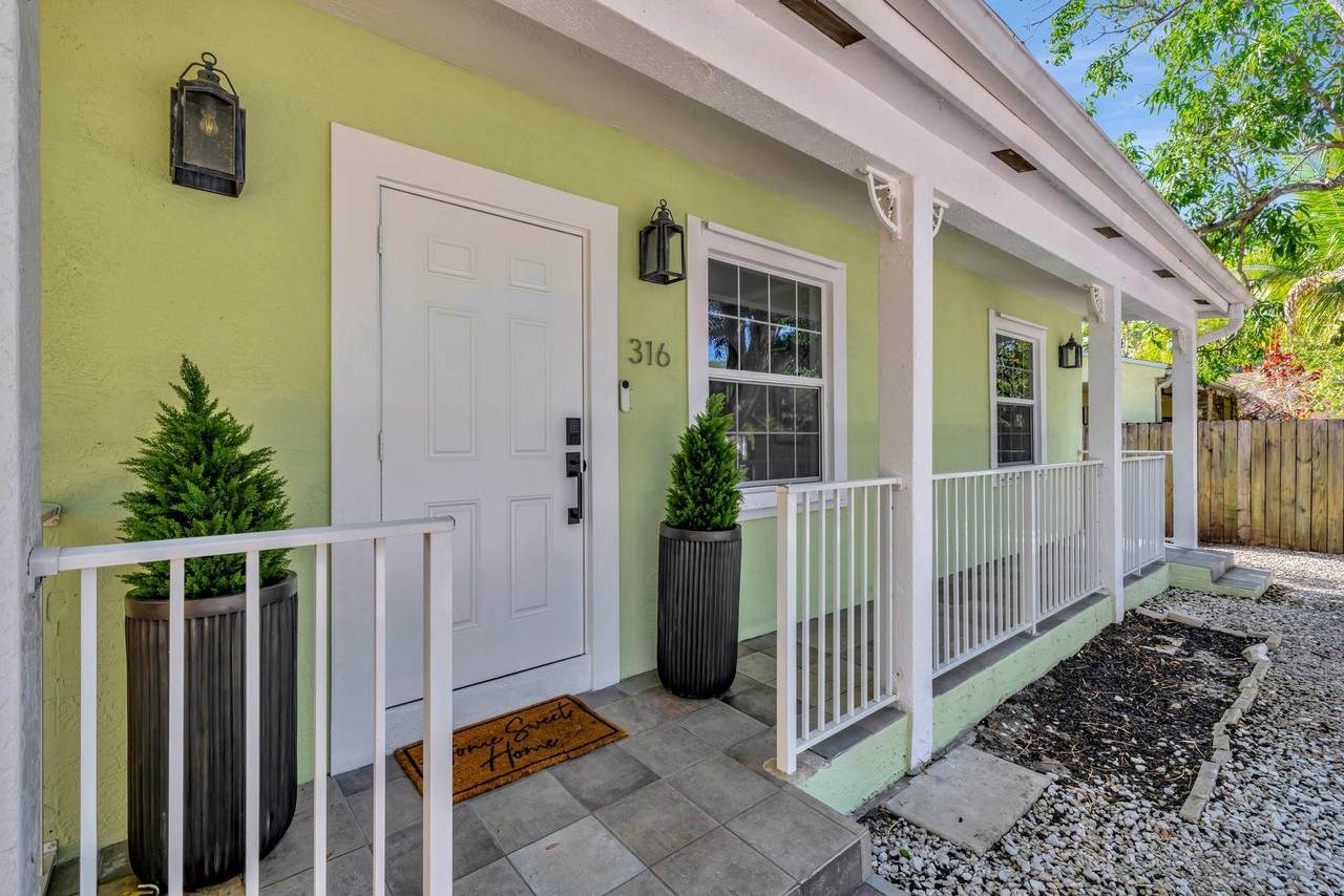 316 Seminole Ave - Photo 1