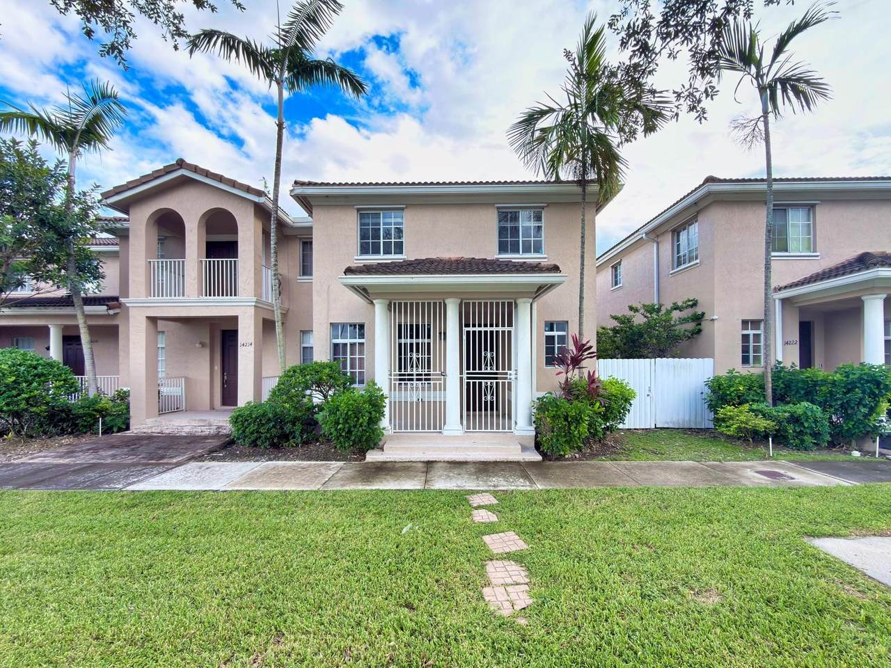 14218 272nd - Photo 1