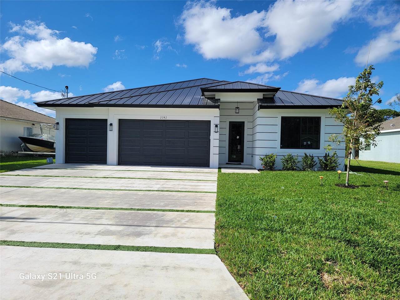1701 Cannon Avenue - Photo 1
