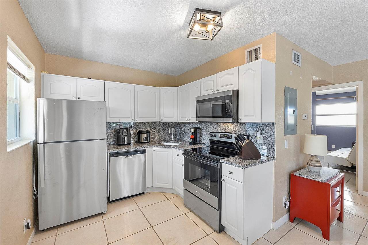 2741 8th Avenue - Photo 1
