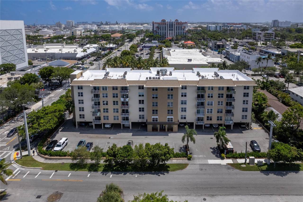 1050 15TH ST - Photo 1