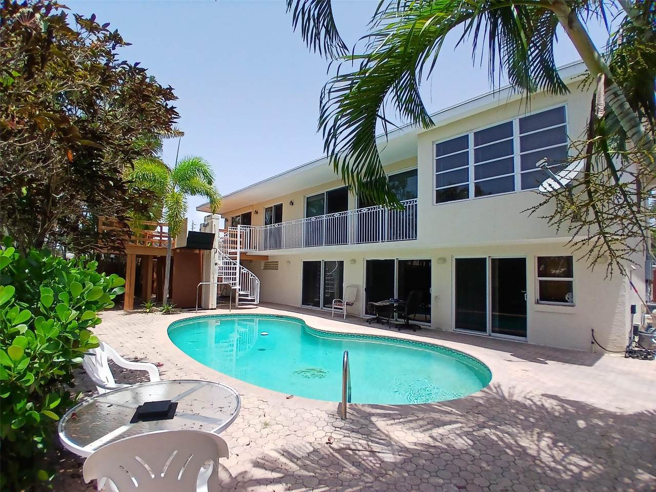 1504 3rd St - Photo 1