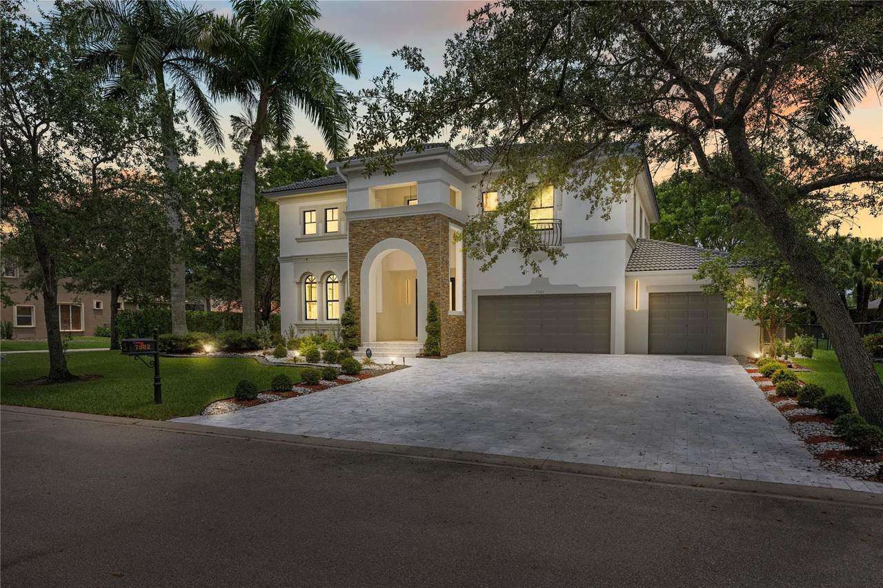 7582 127th Manor - Photo 1