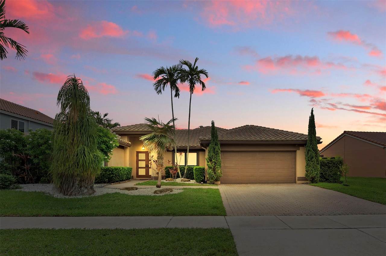 1123 195th Ave - Photo 1