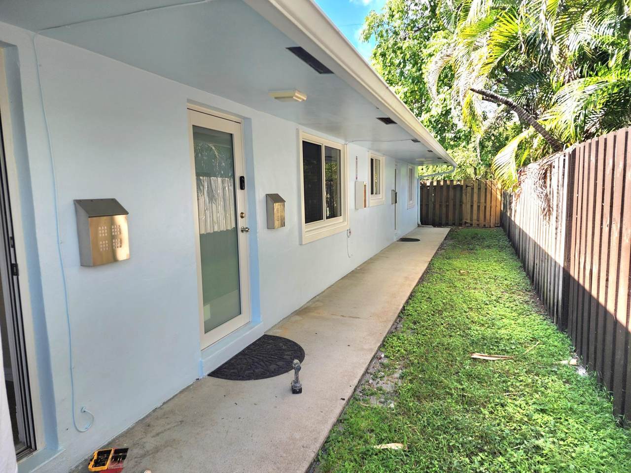 750 2nd St - Photo 1