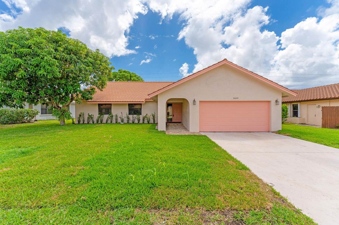 2600 23rd Cranbrook - Photo 1