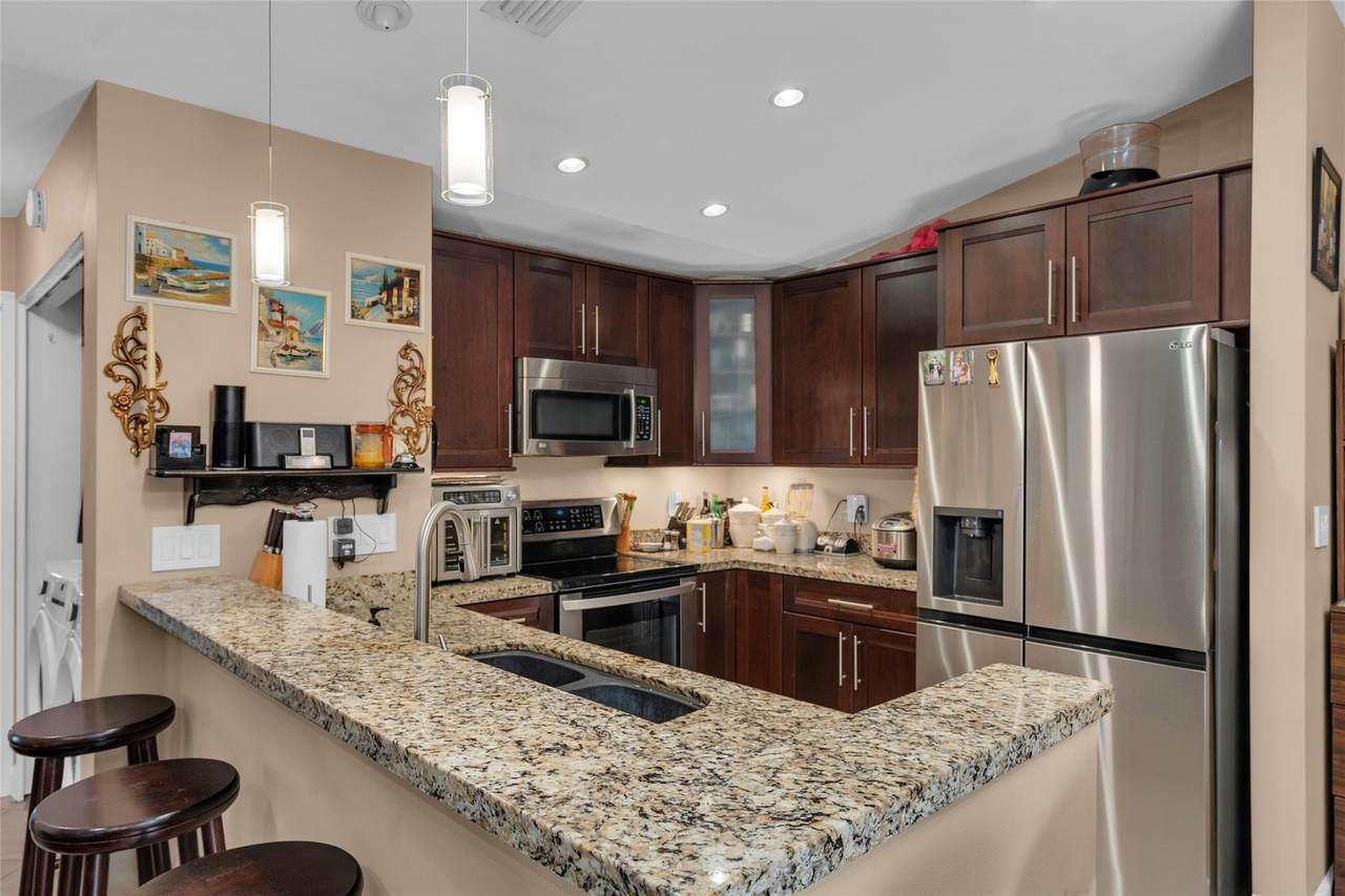 3074 Oakland Forest Dr - Photo 1
