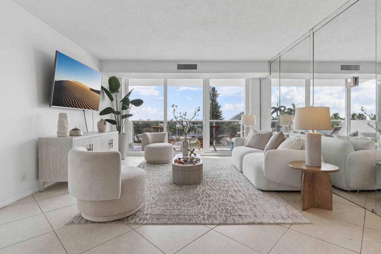 2701 Ocean Blvd - Photo 1