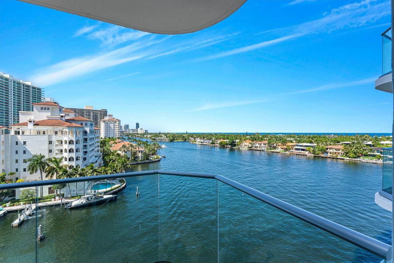 19707 Turnberry Way - Photo 1