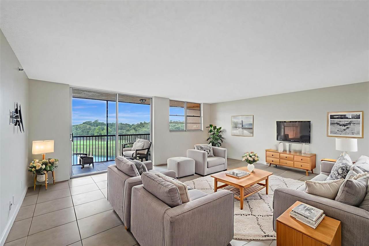 3001 Rolling Hills Circle - Photo 1