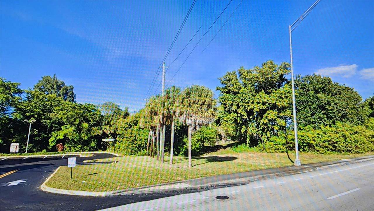 2898 Commercial Boulevard - Photo 1
