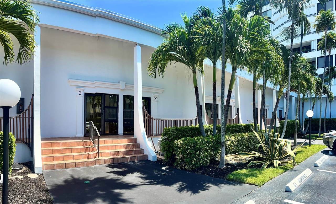 3589 Ocean Blvd - Photo 1