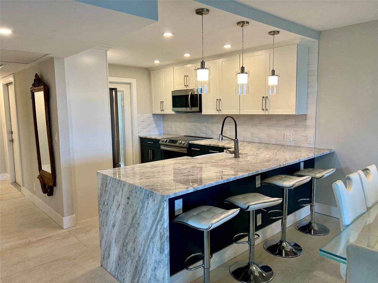 3051 Course Dr - Photo 1