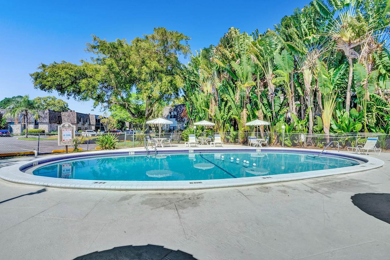 3111 Oakland Shores Dr - Photo 1